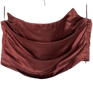 Vestique Burgundy Crop Top